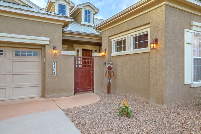 2305 Desert View Road NE, Rio Rancho, NM 87144