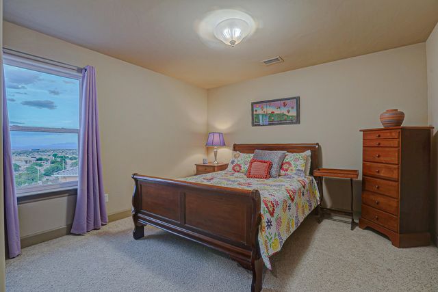 2305 Desert View Road NE, Rio Rancho, NM 87144