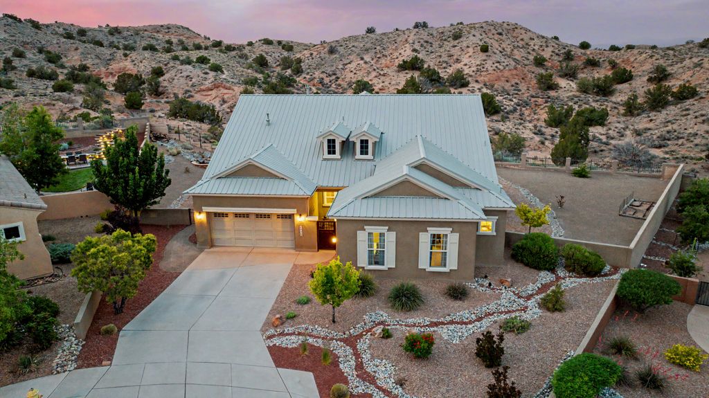 2305 Desert View Road NE, Rio Rancho, NM 87144