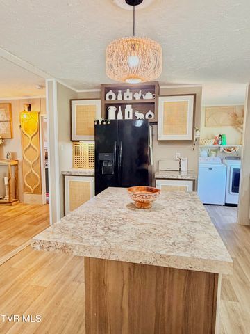 583 Dogwood Street, Weber City, VA 24290