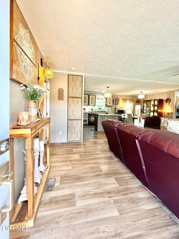 583 Dogwood Street, Weber City, VA 24290