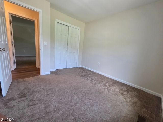 313 Brown Trl, Hopatcong Boro, NJ 07843