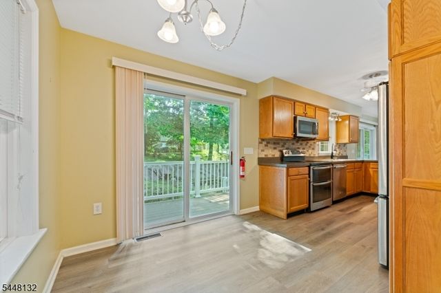 313 Brown Trl, Hopatcong Boro, NJ 07843