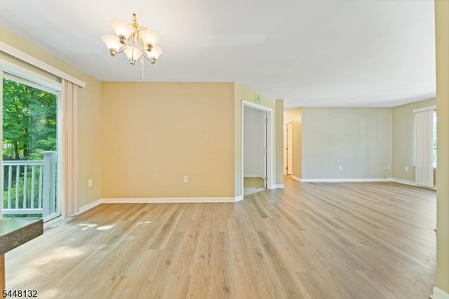 313 Brown Trl, Hopatcong Boro, NJ 07843