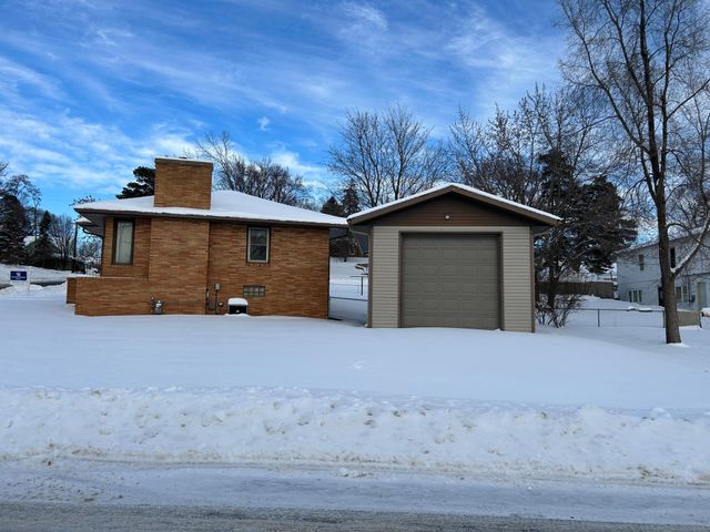 306 Division Street, Sauk Rapids, MN 56379