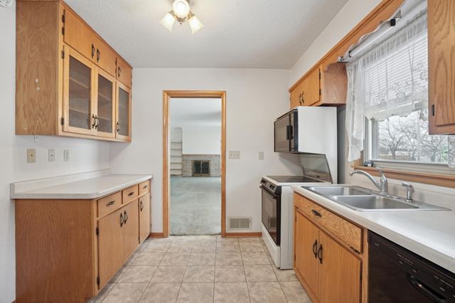 306 Division Street, Sauk Rapids, MN 56379