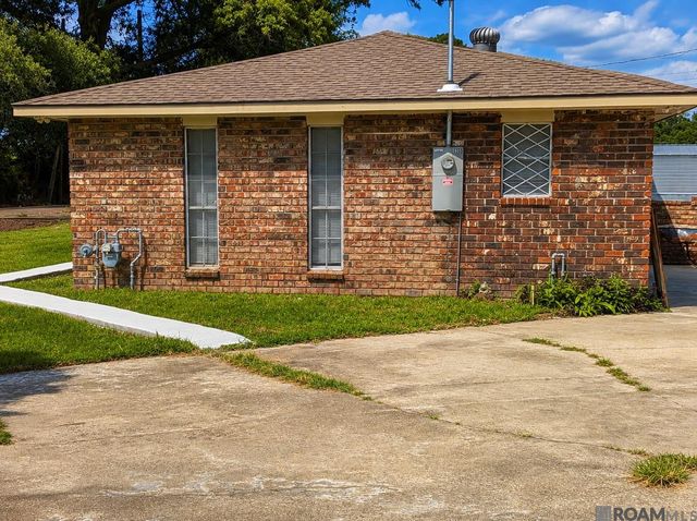 3336 Wyatt Dr, Darrow, LA 70725