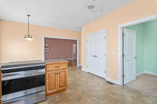 520 Grandview Drive, Graham, NC 27253