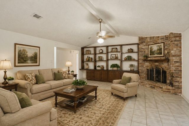 619 Pinewood Drive, Conroe, TX 77385