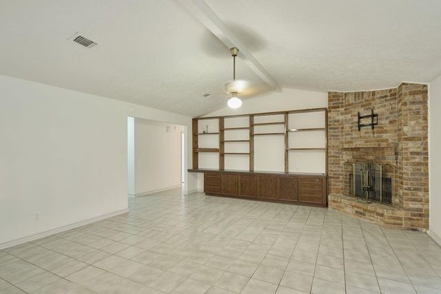 619 Pinewood Drive, Conroe, TX 77385