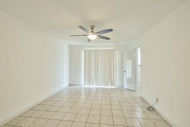 619 Pinewood Drive, Conroe, TX 77385