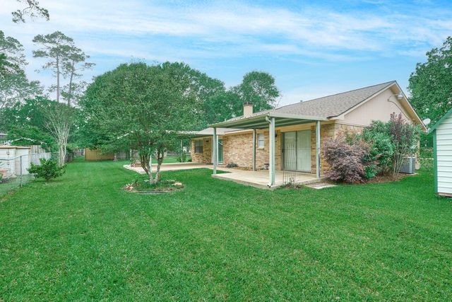 619 Pinewood Drive, Conroe, TX 77385