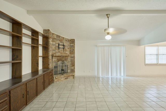 619 Pinewood Drive, Conroe, TX 77385