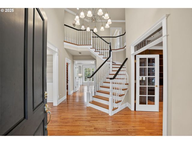 1517 Nw MORGAN Ln, Portland, OR 97229