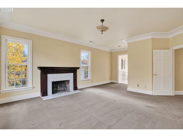 1517 Nw MORGAN Ln, Portland, OR 97229