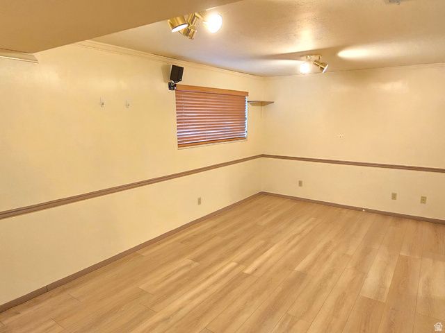 1130 N VIRGINIA AVE, Harrisville, UT 84404