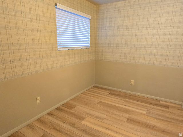 1130 N VIRGINIA AVE, Harrisville, UT 84404