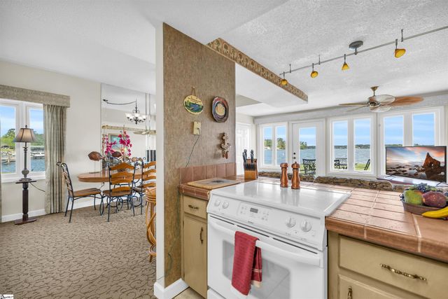 144 Lake Ridge Drive, Ninety Six, SC 29666