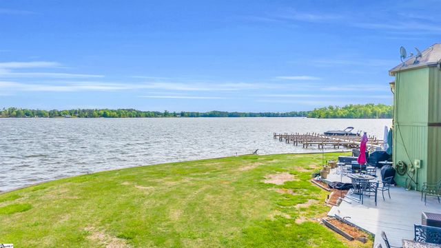 144 Lake Ridge Drive, Ninety Six, SC 29666