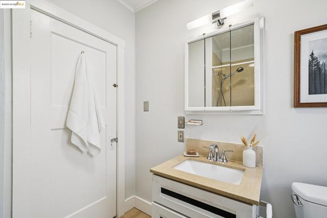 4539 Pampas Ave, Oakland, CA 94619