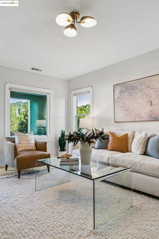 4539 Pampas Ave, Oakland, CA 94619