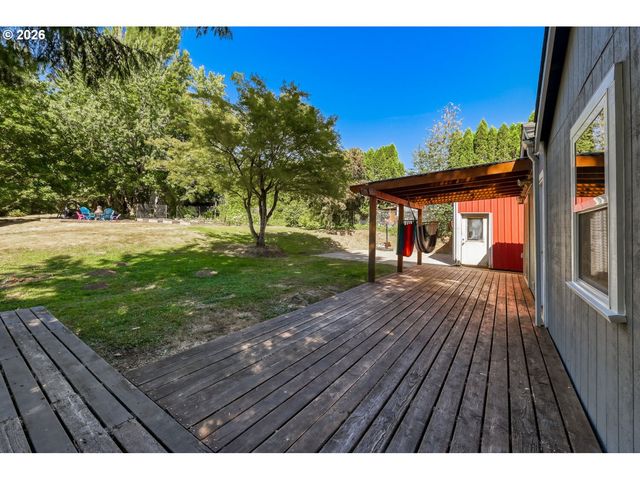 5717 Se SALQUIST Rd, Gresham, OR 97080