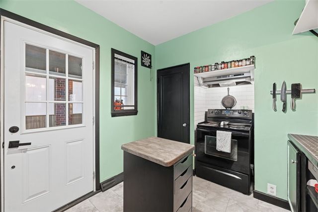 332 Highland Road, Penn Hills, PA 15235