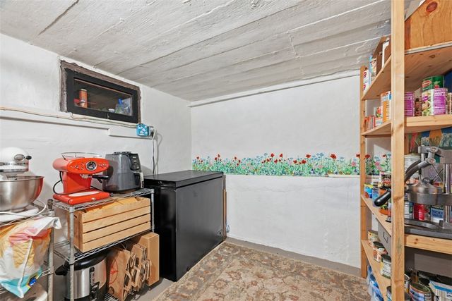 332 Highland Road, Penn Hills, PA 15235