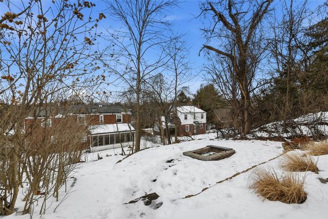 332 Highland Road, Penn Hills, PA 15235