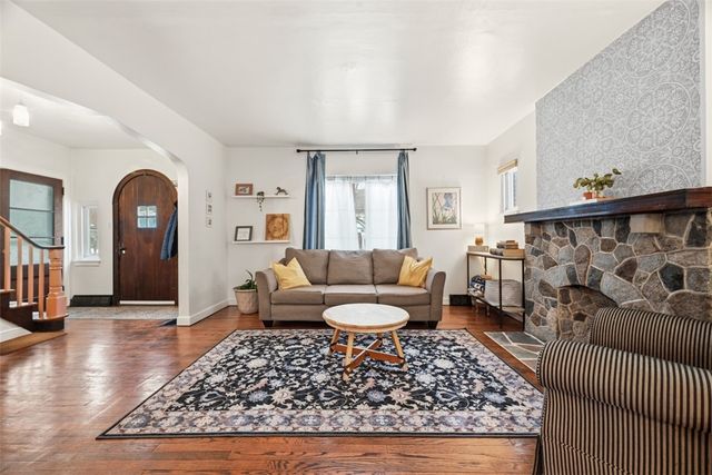 332 Highland Road, Penn Hills, PA 15235