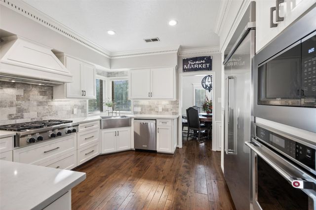 5107 Mulberry Grove Drive, Houston, TX 77345