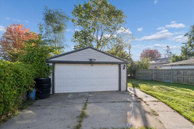 803 Dorset Avenue, Ypsilanti, MI 48198