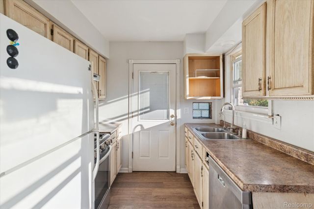 803 Dorset Avenue, Ypsilanti, MI 48198