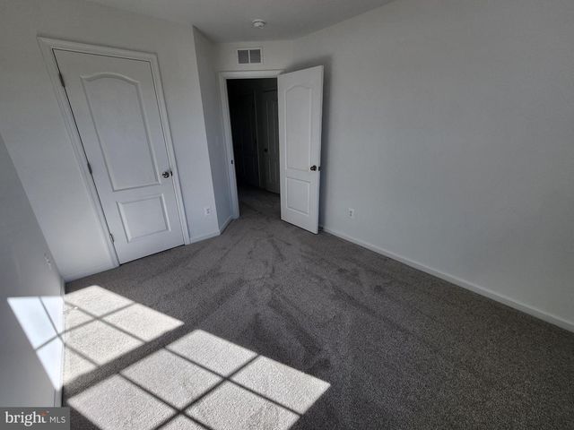 437 HILLSDALE PL, Martinsburg, WV 25403