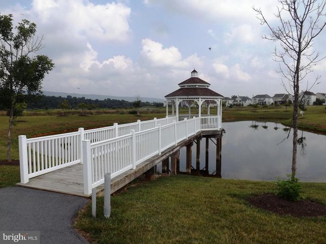 437 HILLSDALE PL, Martinsburg, WV 25403