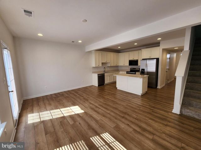 437 HILLSDALE PL, Martinsburg, WV 25403