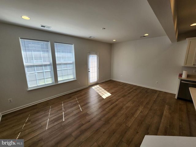 437 HILLSDALE PL, Martinsburg, WV 25403
