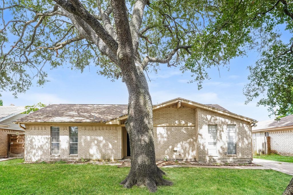 6610 Rowell Court, Missouri City, TX 77489