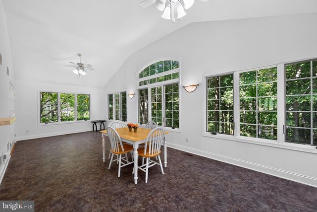 24 AUSPICE CIR, Newark, DE 19711