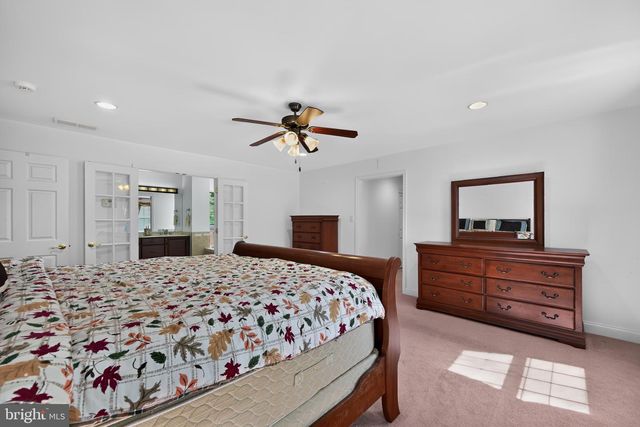 24 AUSPICE CIR, Newark, DE 19711