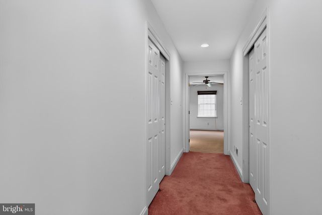 24 AUSPICE CIR, Newark, DE 19711