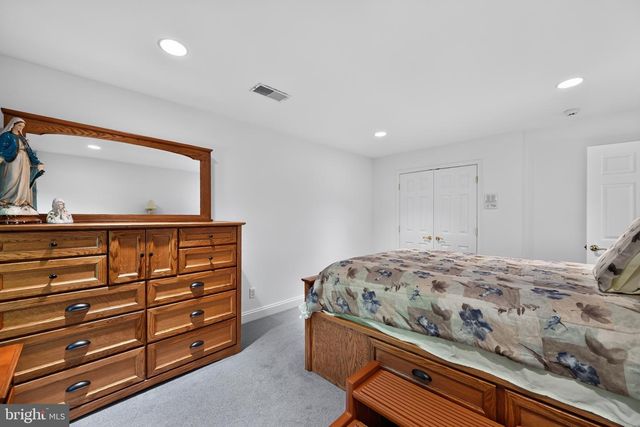 24 AUSPICE CIR, Newark, DE 19711