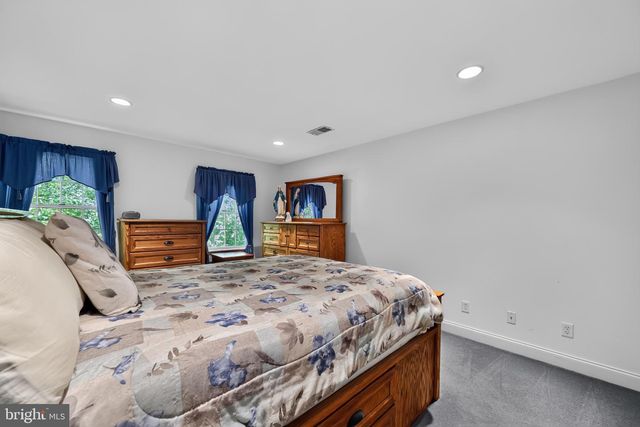 24 AUSPICE CIR, Newark, DE 19711