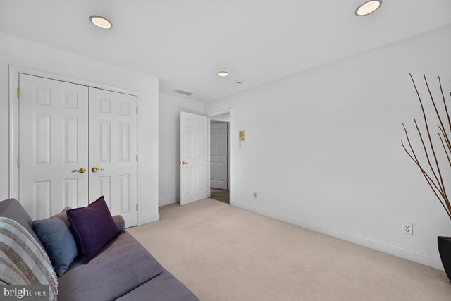 24 AUSPICE CIR, Newark, DE 19711