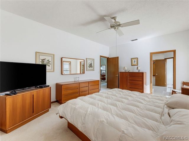 2961 W Plantation Pines Court, Lecanto, FL 34461