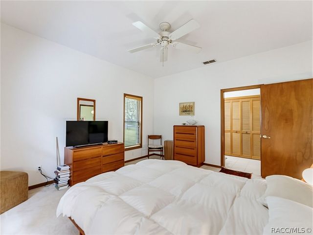 2961 W Plantation Pines Court, Lecanto, FL 34461