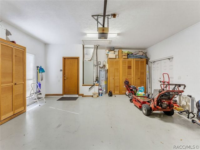 2961 W Plantation Pines Court, Lecanto, FL 34461