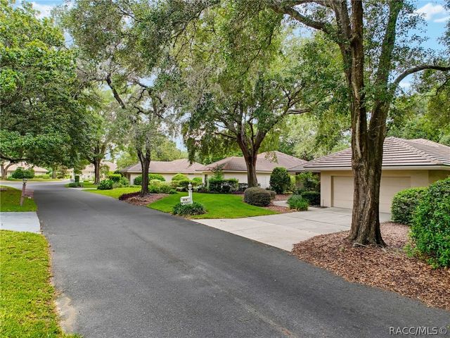 2961 W Plantation Pines Court, Lecanto, FL 34461