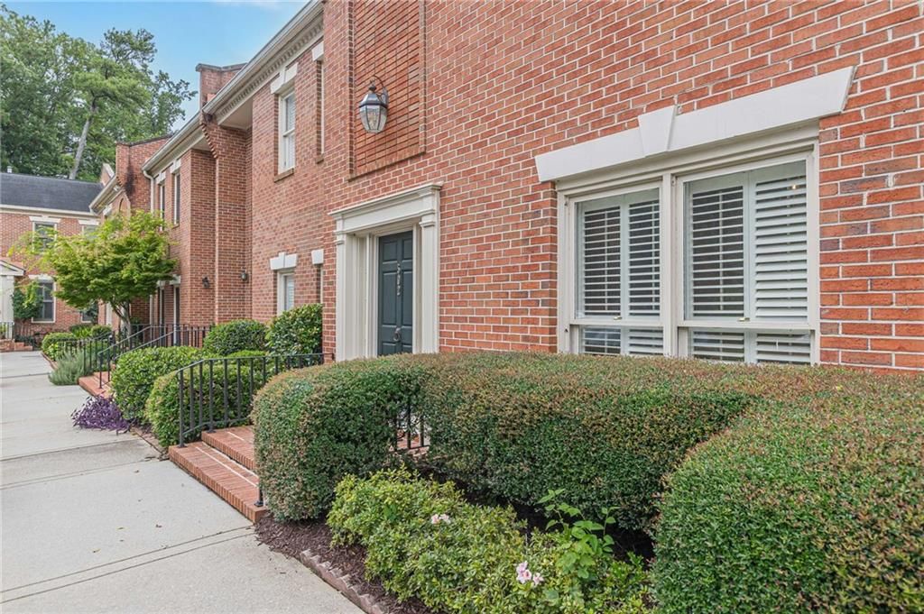 502 Ansley Villa NE Drive, Atlanta, GA 30324