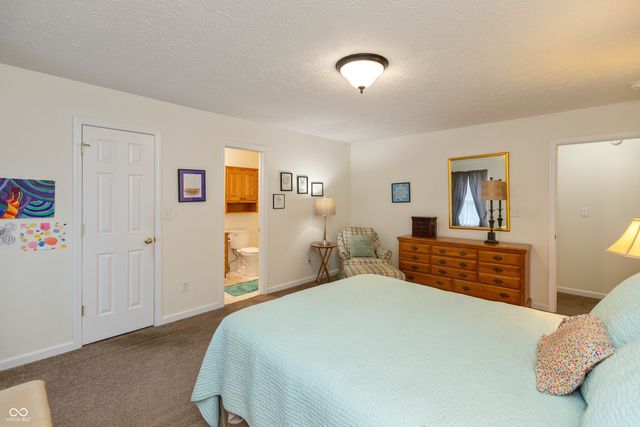 8038 Sydney Lane, Avon, IN 46123